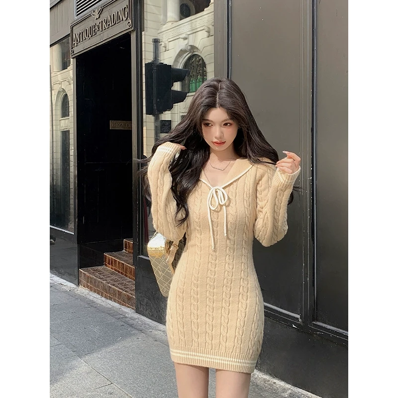 【QIUROUYAO邱肉瑶】初恋那件小事*海军领麻花肌理修身短裙