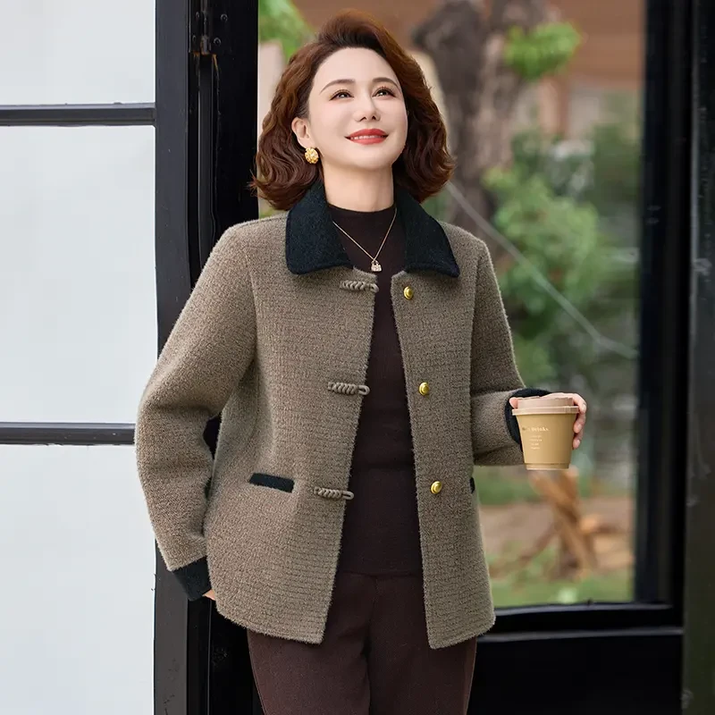 中老年女装中老年秋冬颗粒绒外套气质妈妈装外套大码加厚时尚