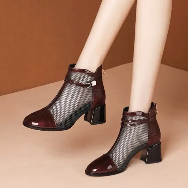 真皮网靴女镂空短靴2025新款春夏季漆皮粗跟网纱凉靴网面高跟凉鞋