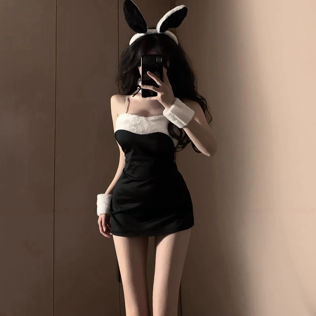 少女甜美纯欲风兔女郎战袍气质显瘦抹胸包臀睡裙高级感家居服睡衣