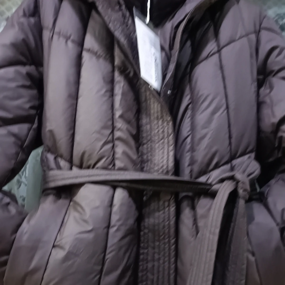 休闲风拉链纯色常规袖暗扣秋冬休闲短款女款