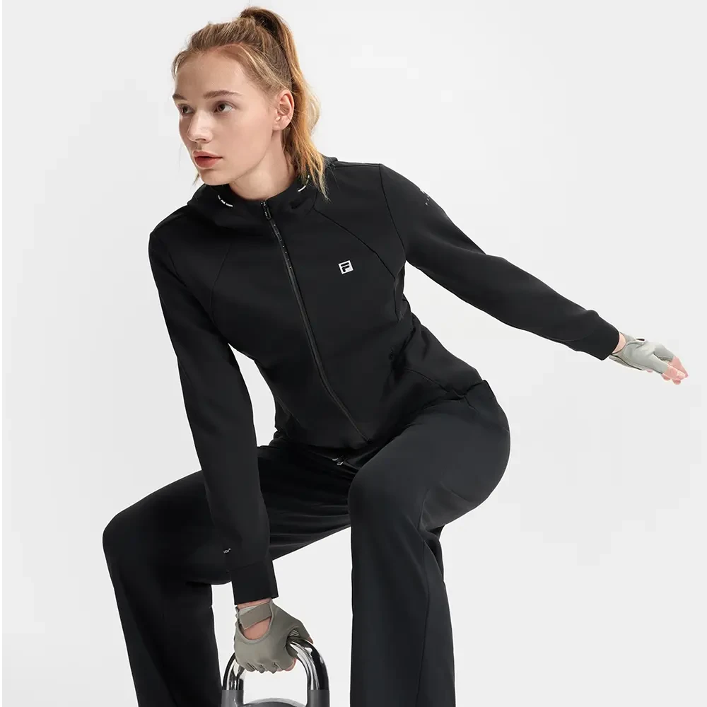 Fila/斐乐女子春【质感精编】运动休闲针织连帽外套A11W511504F