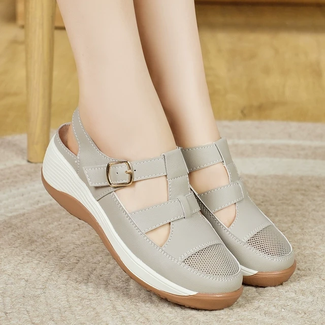 大牌真皮魔术贴凉鞋女2025夏季新款镂空包头罗马凉鞋超软防滑松糕