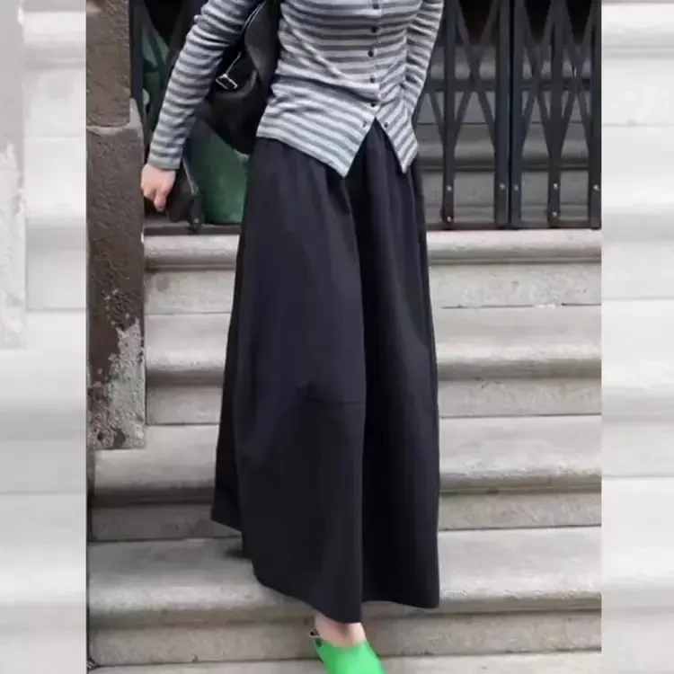 早秋新款老钱风松弛感女装贵气遮肉显瘦秋冬A字花苞半身裙
