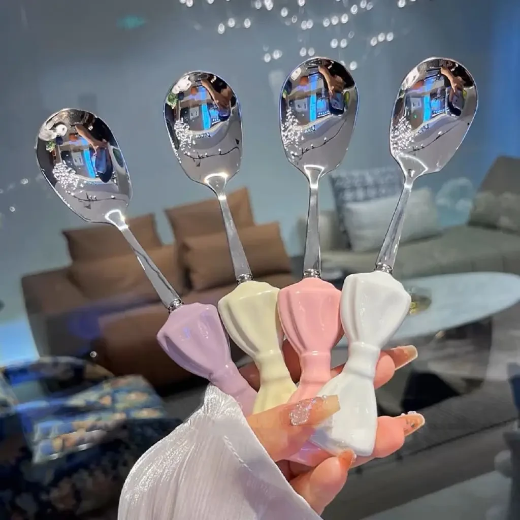 高颜值大蝴蝶结不锈钢勺子可爱家用饭勺手柄少女心网红可爱餐勺