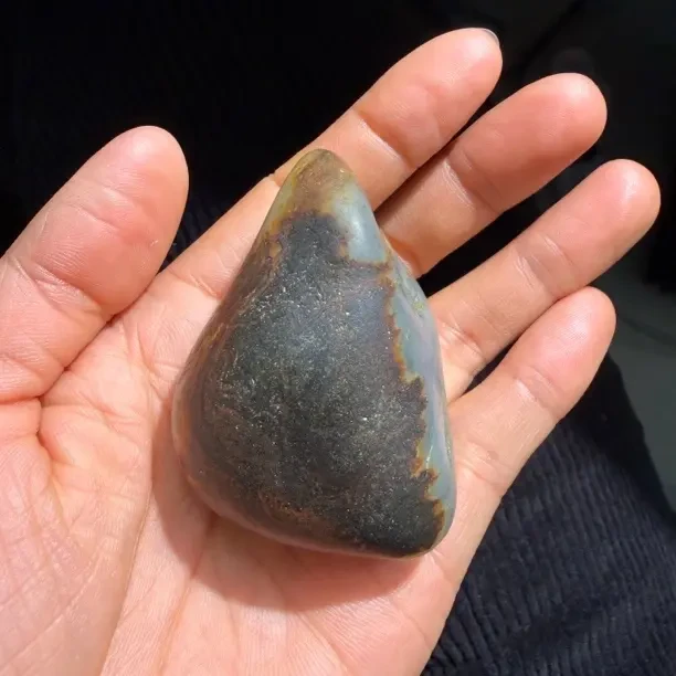 天然和田玉原石无修一物一拍