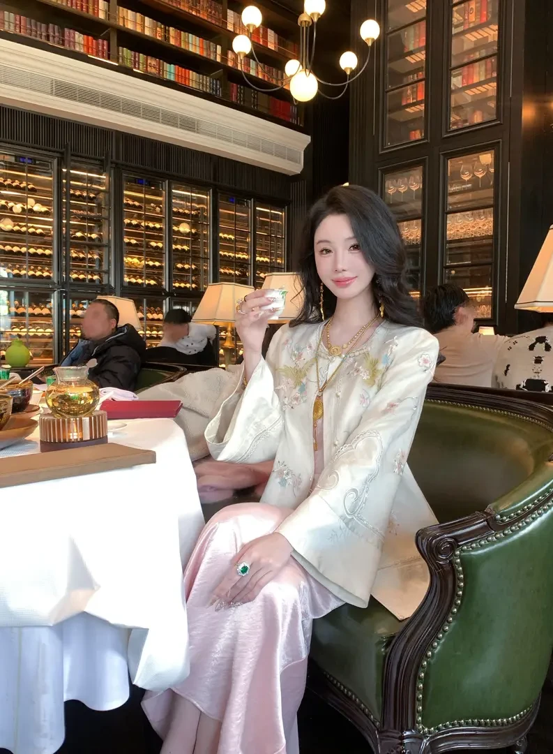 迎春花开 新中式国风刺绣外套女装新款气质时尚高级感开衫上衣潮