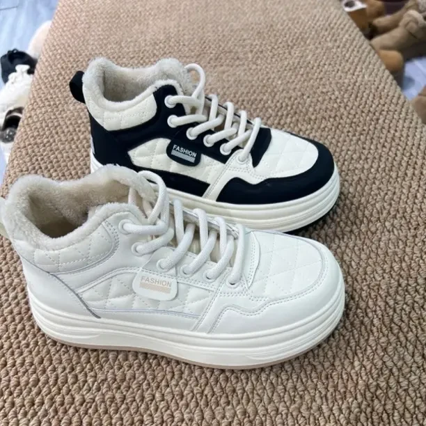 系带中帮圆头舒适百搭厚底时尚休闲鞋女款小白鞋运动软底板鞋