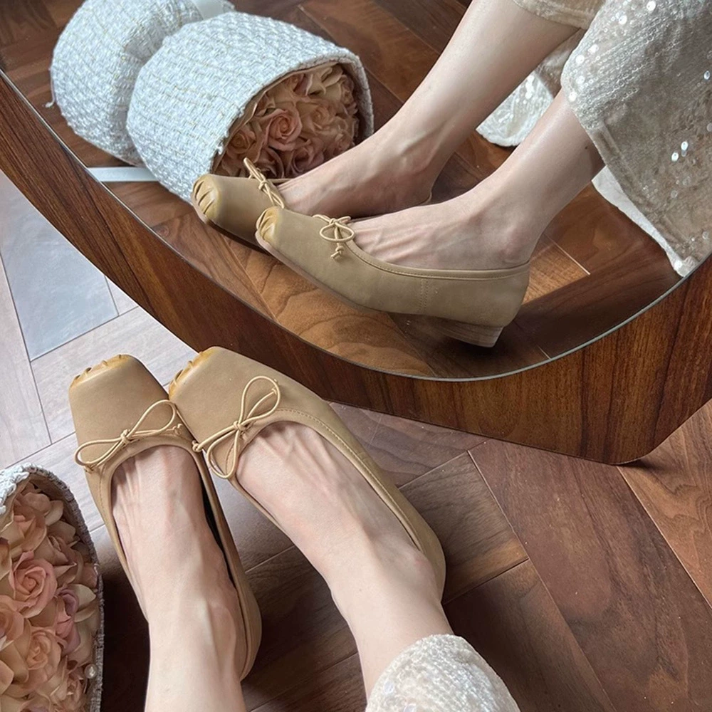 真皮粗跟高跟鞋女2025新款秋冬复古通勤百搭配裙子方头玛丽珍单鞋