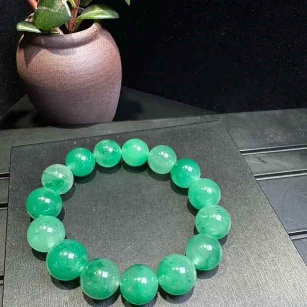 天然非洲翠手串满绿