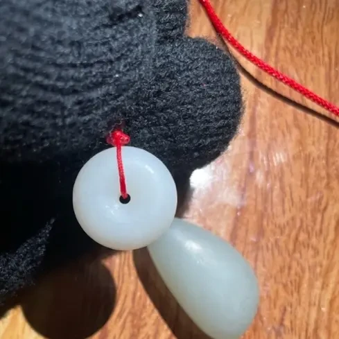 新疆和田玉吊坠搭配