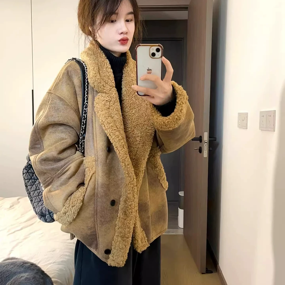 加厚皮毛一体设计感外套女装冬季大码胖mm宽松复古机车服保暖大衣