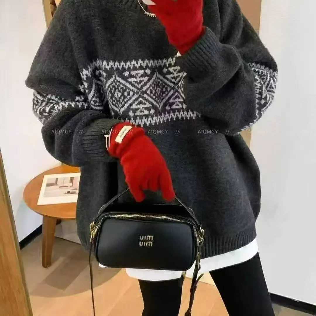 韩版温柔风提花拼接圆领针织衫女冬季宽松显瘦内搭毛衣上衣