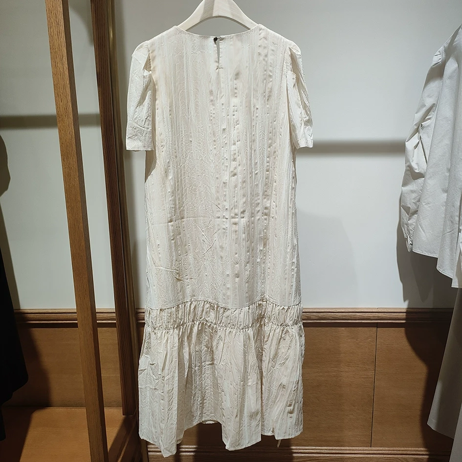 朵以2025夏季新品女显瘦百搭连衣裙39DX837183