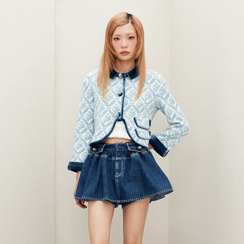 LeFame/拉飞姆春季巴洛克卷草纹提花娃娃领针织外套LF25C21ZC002