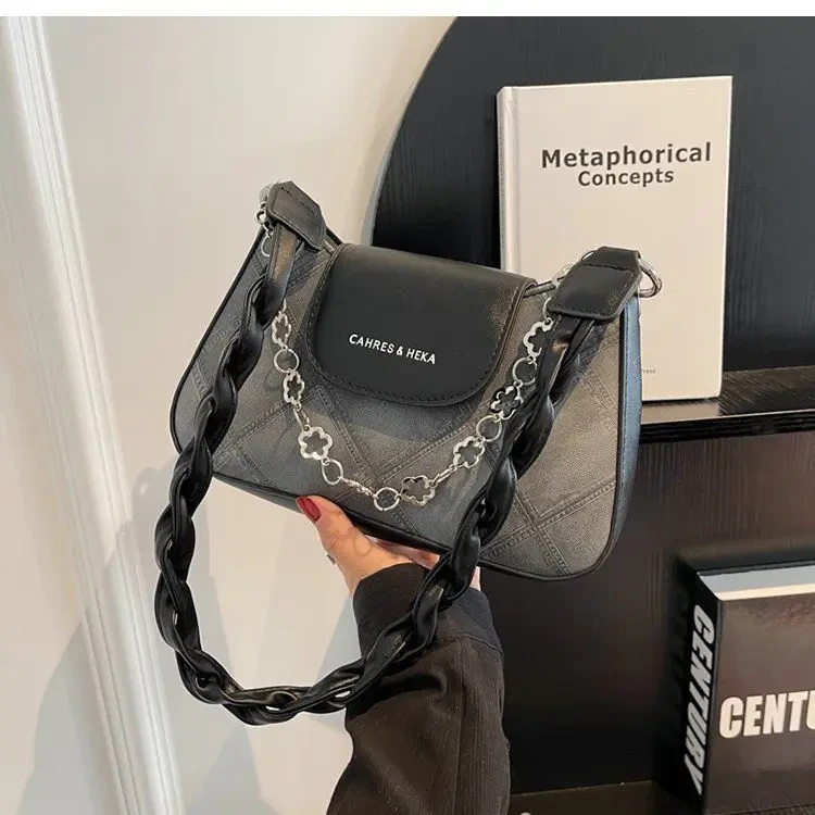 今年新款ins流行小众设计包包女包洋气百搭斜挎包单肩腋下小yw