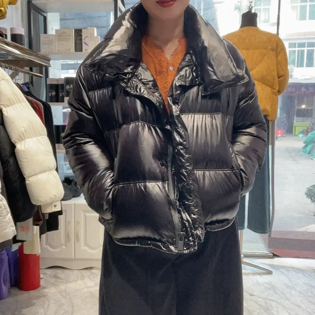 女士短款加厚防水亮面冬季加厚棉服