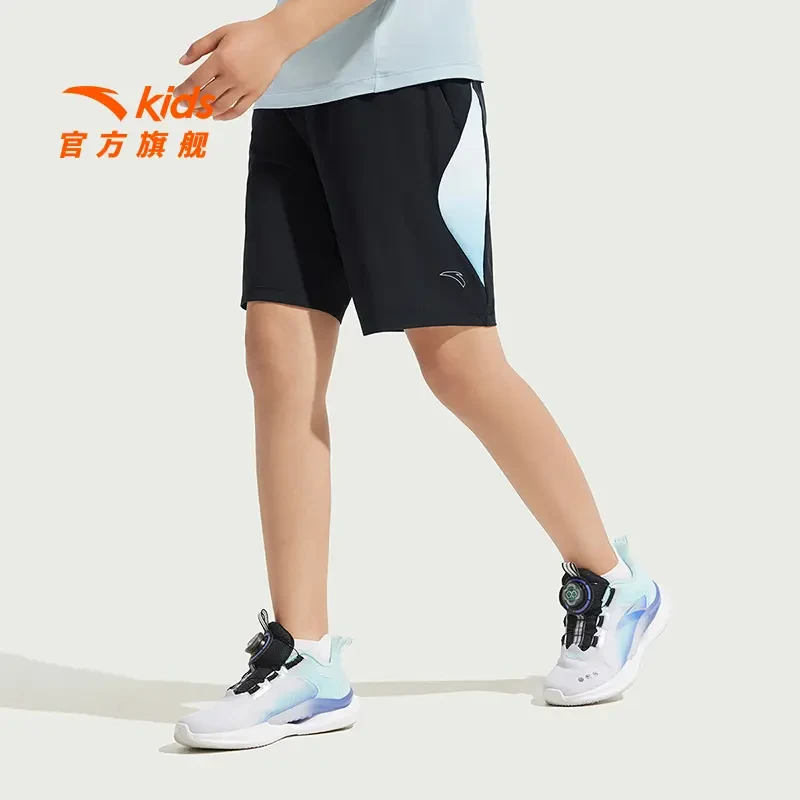 安踏儿童男大童2025年夏季新款透气舒适跑步运动短裤/352525505