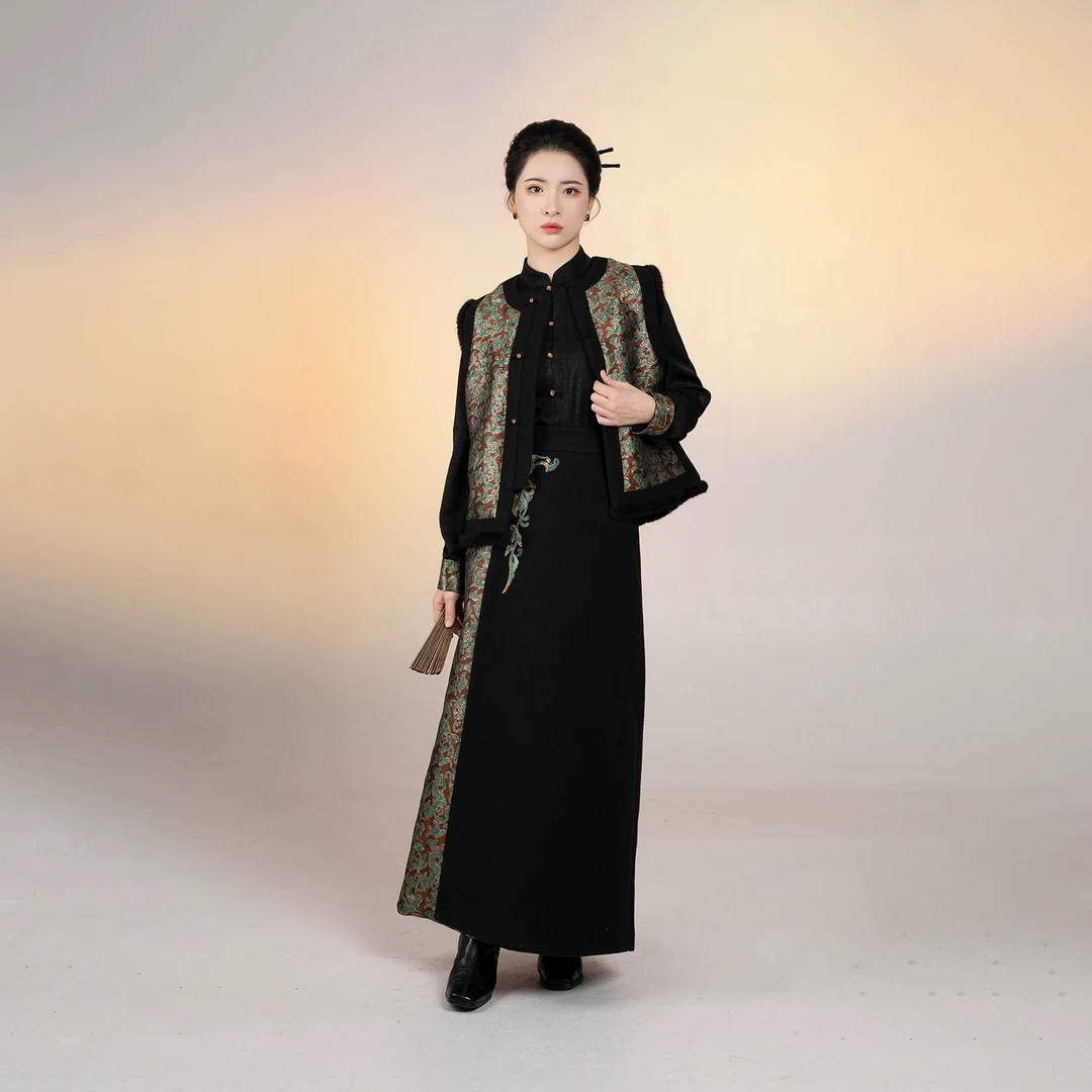 织造司[春风玉门]新中式圆领无袖卷草纹妆花马甲立领衬衫改良旋裙