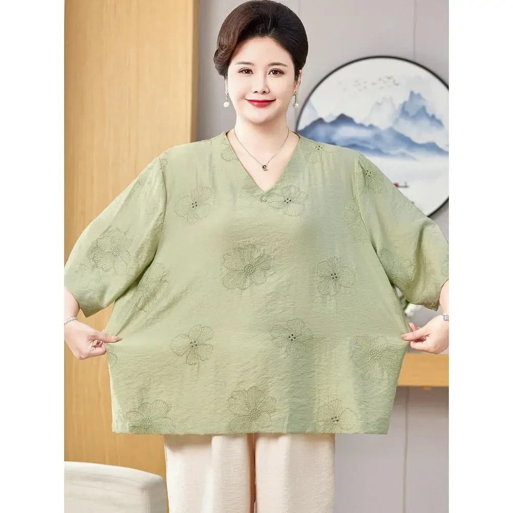 胖妈妈夏装薄宽松遮肚特大码上衣200斤中老年女新款洋气短袖T恤艾