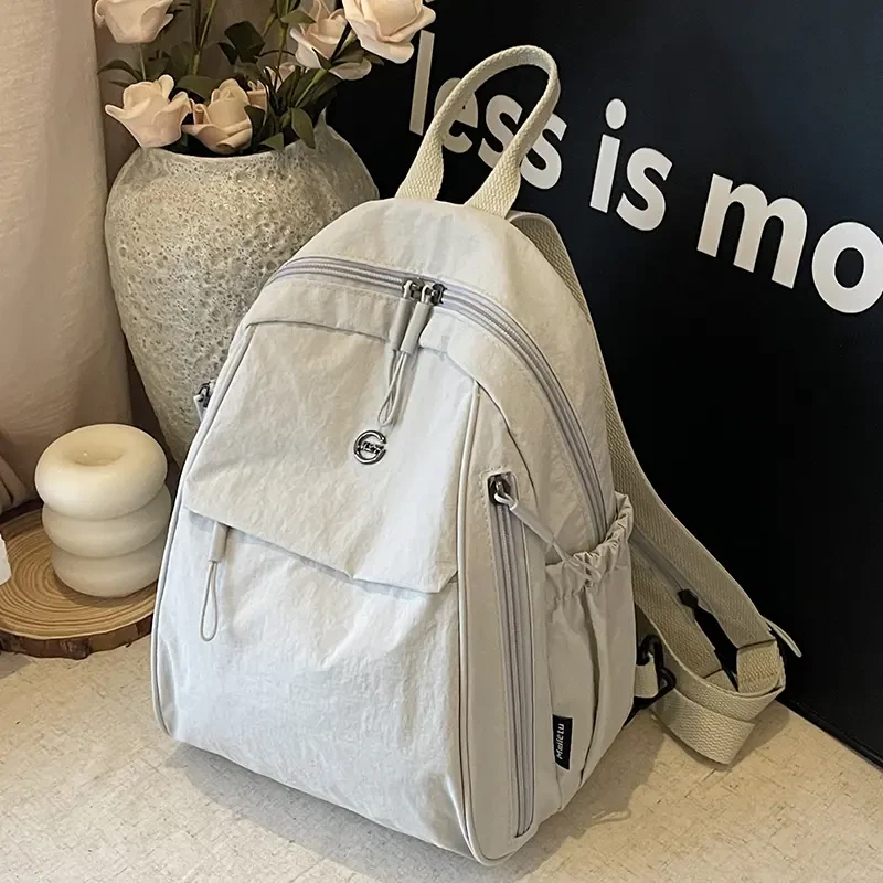 双肩包女2025新款大容量学生书包尼龙布百搭旅行背包轻便小号D790
