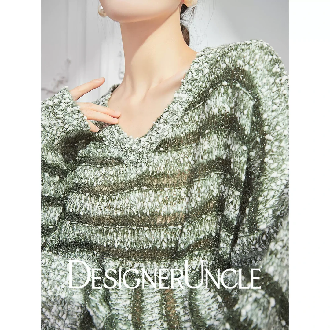 DesignerUncle/宽松条纹慵懒风毛衣女秋冬深绿色V领显瘦冬季穿搭