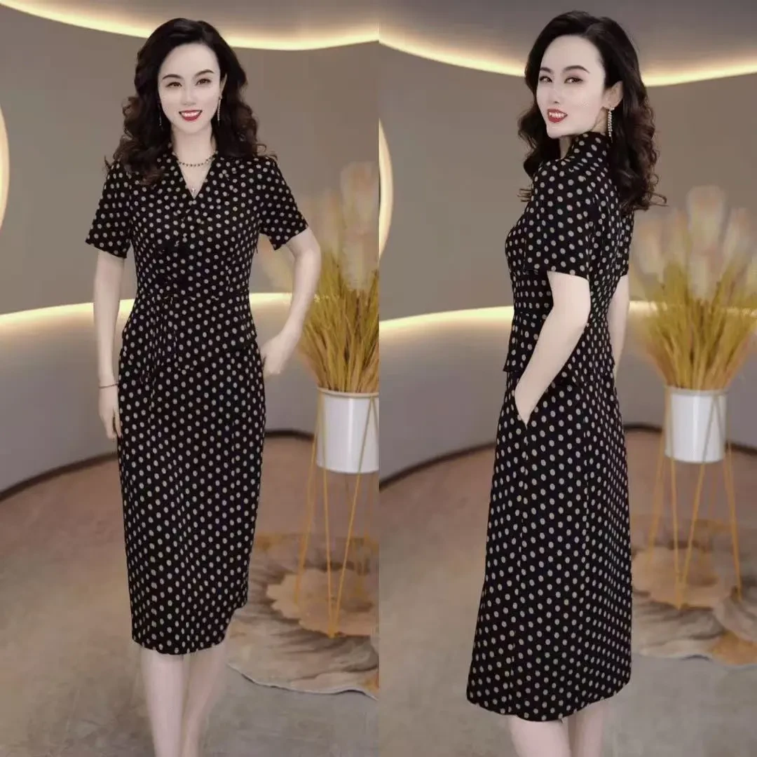 高档妈妈连衣裙大码遮肚显瘦过膝气质妈妈装裙子