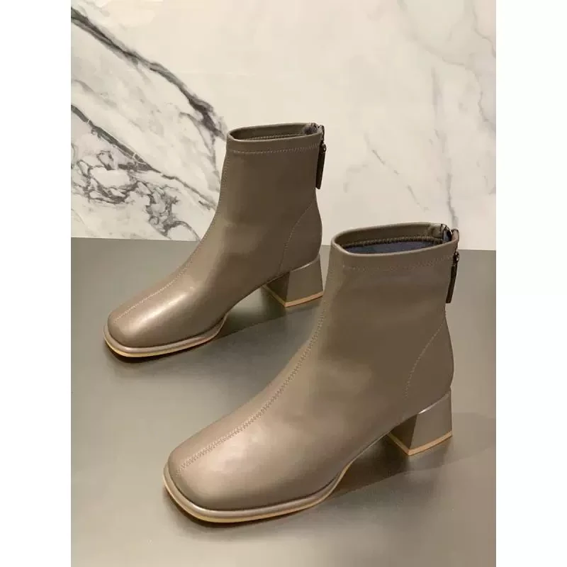 马丁靴女瘦瘦靴新款英伦风粗跟春秋单靴高跟时尚短靴子776-53A22