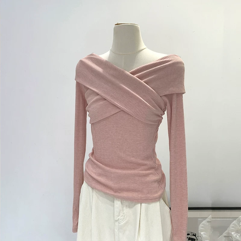 韩系交叉V领抽褶一字肩露肩T恤女早秋2024新款修身内搭打底衫上衣