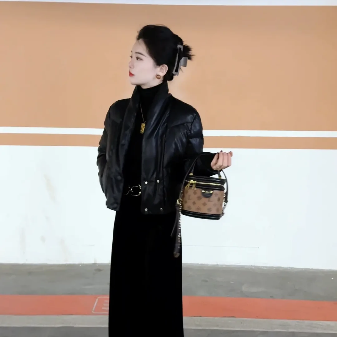 【欣欣】冬季短款立领免洗蛋白皮气质时尚百搭洋气外套