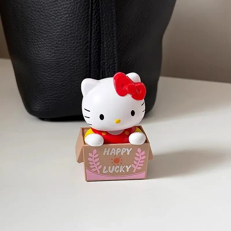【来了】快递猫KT摇头摆件生日礼物可爱装饰礼盒车载玩具创意太阳能