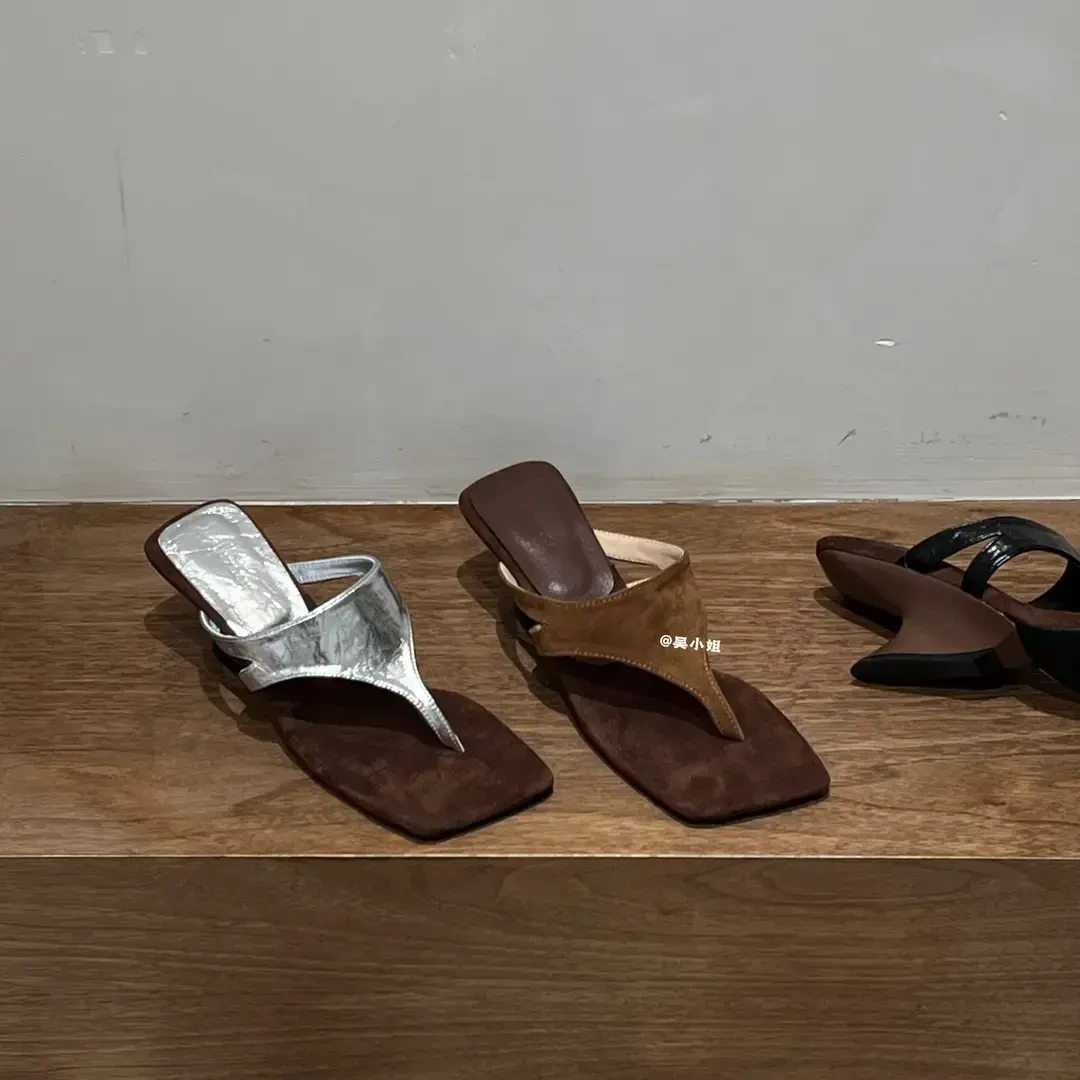 2025夏季新款法式气质简约夹趾跛跟女鞋外穿人字拖时尚百搭凉拖鞋