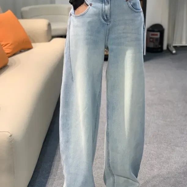 2025爆款加绒高腰显瘦浅蓝色弯刀牛仔裤