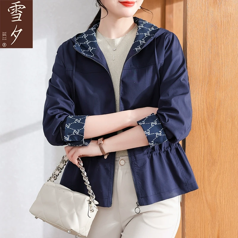 妈妈2025新款春装连帽夹克衫上衣中老年女春秋洋气风衣阔太太外套