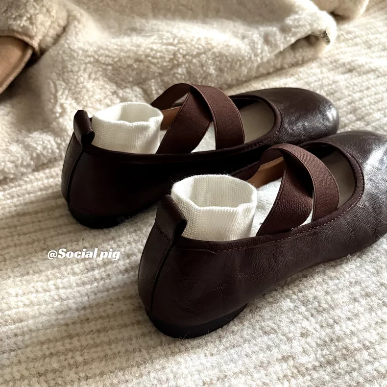 复古小众浅口芭蕾单鞋女秋季新款爆火软底玛丽珍鞋一字带奶奶鞋