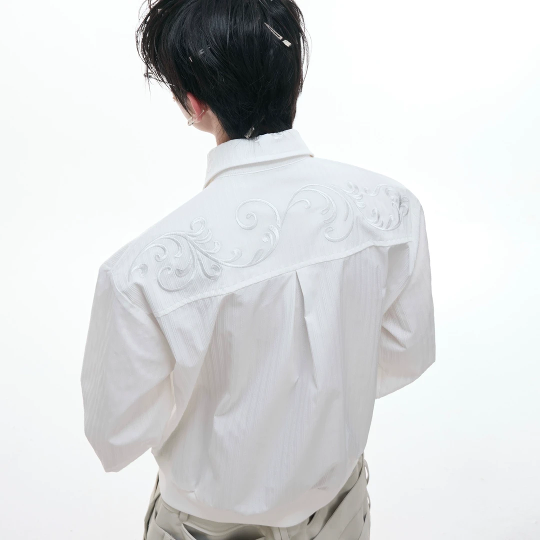 ArguE CulturE 立体坑文抗皱面料短款衬衫复古宫廷风刺绣防晒衣