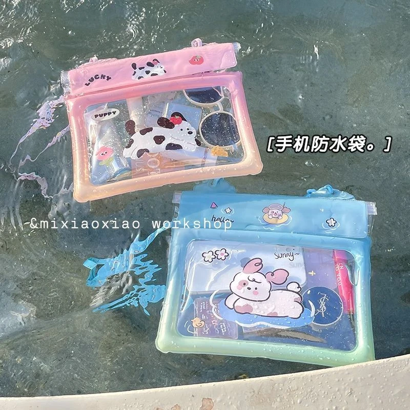 爆款卡通手机防水袋四层密封透明漂浮气囊防水挎包漂流有用可触屏
