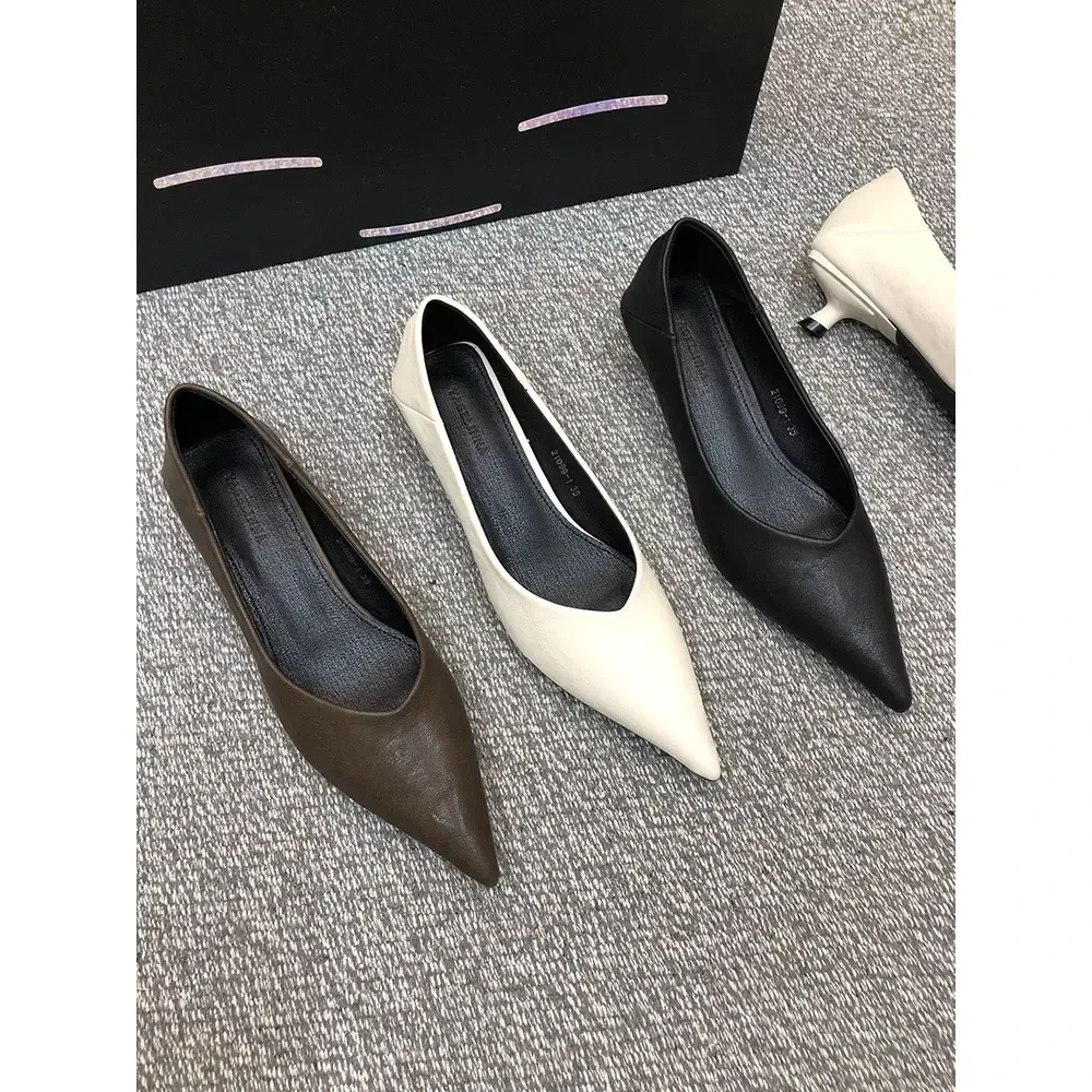 单鞋女2024新款春秋气质中跟小跟鞋子黑色百搭法式浅口细跟尖头鞋