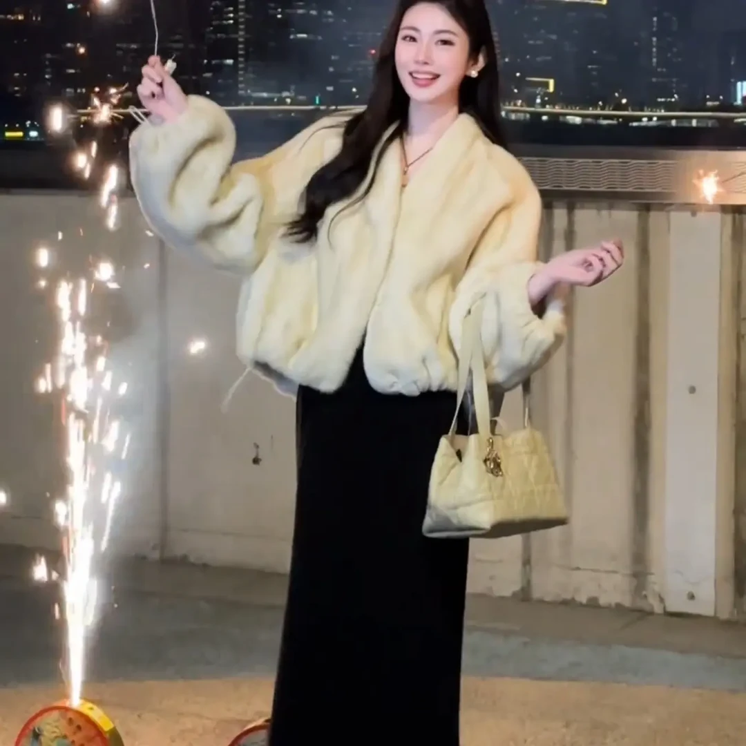 2026秋冬新款时尚高级感慵懒风休闲百搭短款外套半身裙两件套