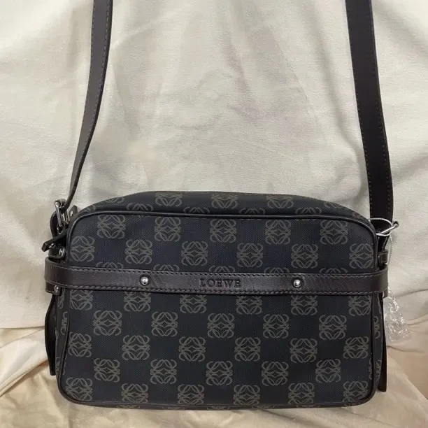 95新 LOEWE/罗意威 G专属/罗意威斜挎包/22066