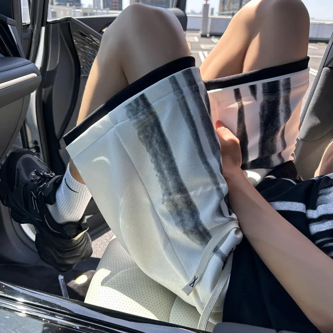 假两件短裤男士夏季薄款2025新款宽松直筒泼墨设计感休闲五分裤子