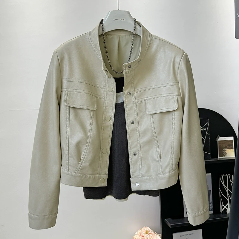 皮衣女2025春装新款气质显瘦pu皮衣机车服皮夹克小个子短外套白色