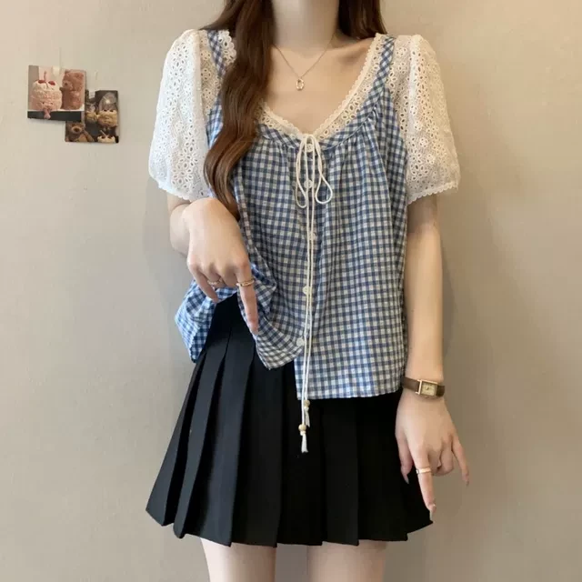 假两件蓝色格子短袖蕾丝衬衫女2025夏大码胖mm遮肉小衫娃娃衫上衣