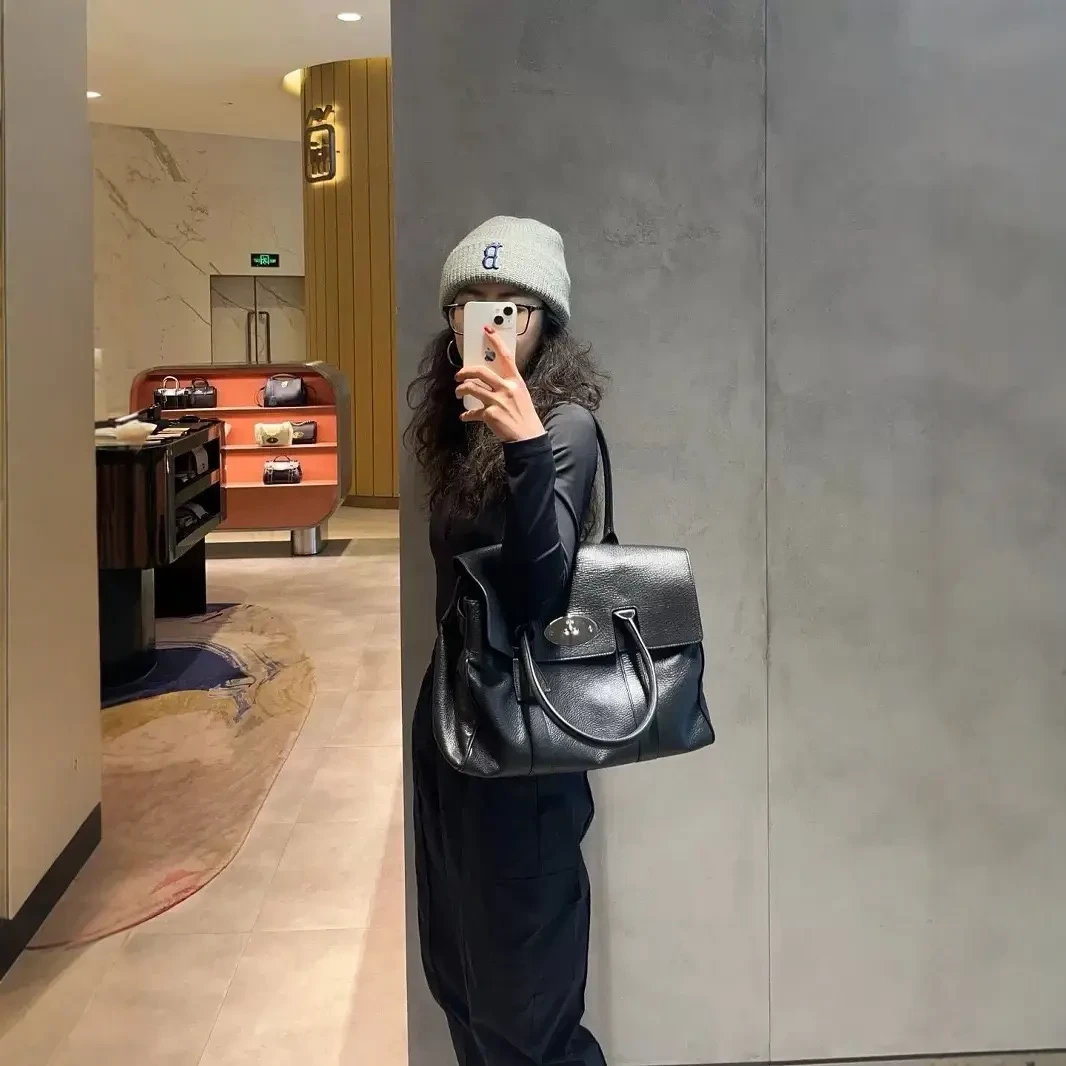 复古油蜡皮托特包女2025新款秋冬大容量通勤手提电脑包百搭单肩包