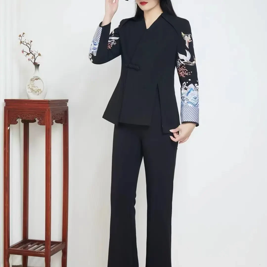 秋季新款新中式重工刺绣修身塑型西服短外套长裤休闲套装