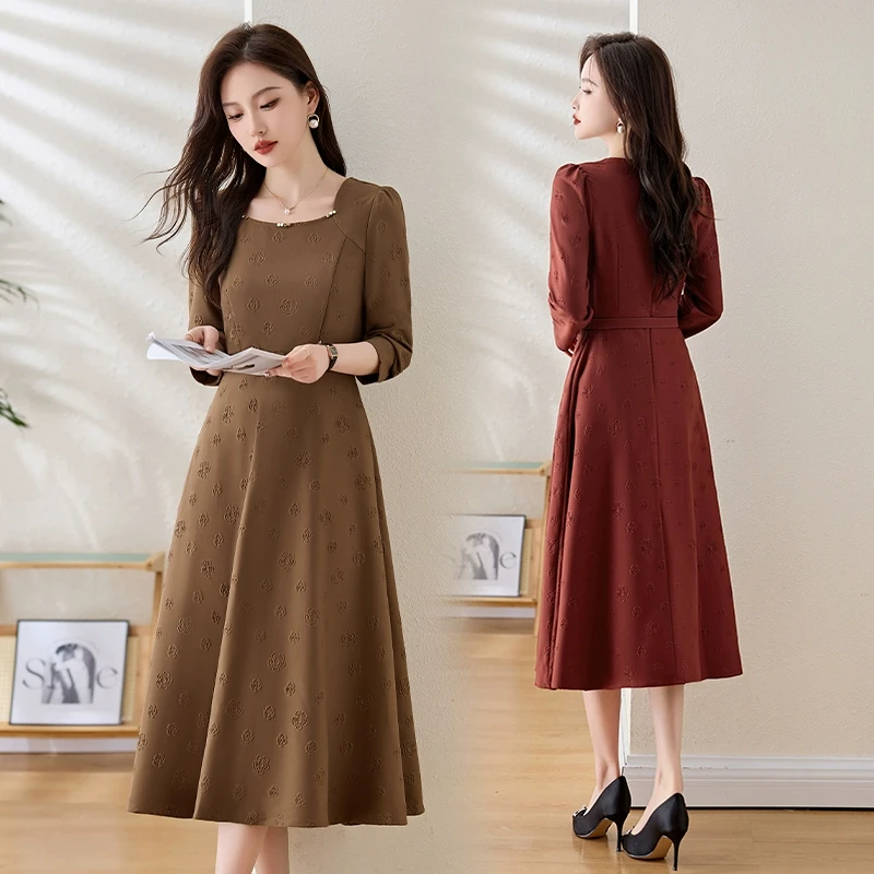 2024春装新款高档气质A字裙印花中长款高贵气质rojita斗篷连衣裙