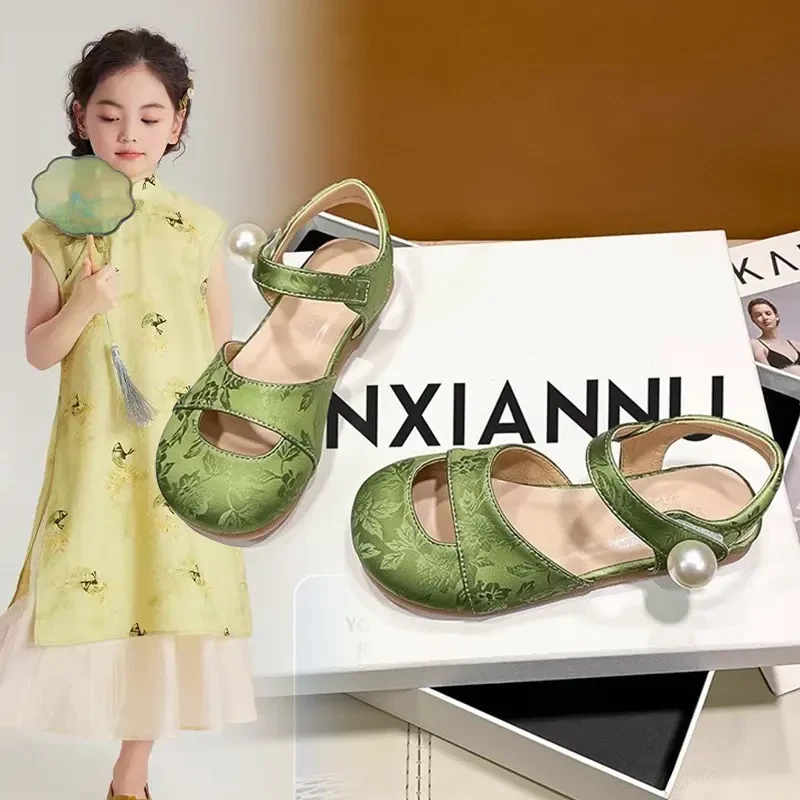 小黄鸭女童包头凉鞋2025新款儿童小公主鞋国风汉服鞋时尚单鞋潮