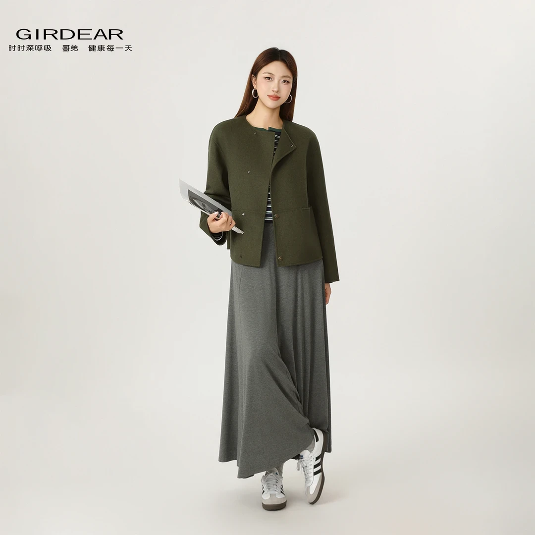 GIRDEAR/哥弟秋冬新款琥珀流光风经典复古英伦圆领毛呢外套140029