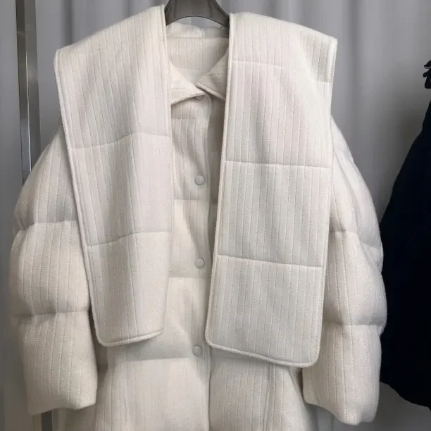 极简奢华贵气女性张力大方得体限量预售款羽绒服