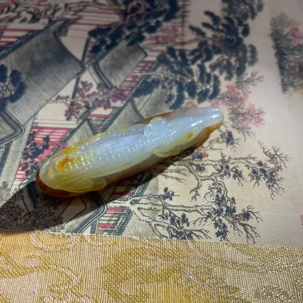 新疆和田玉，29克，商业大额，精品挂件